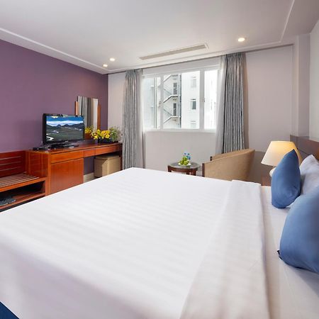 White Lotus Hotel Saigon Хошимин Экстерьер фото