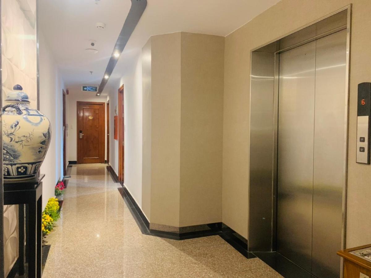 White Lotus Hotel Saigon Хошимин Экстерьер фото