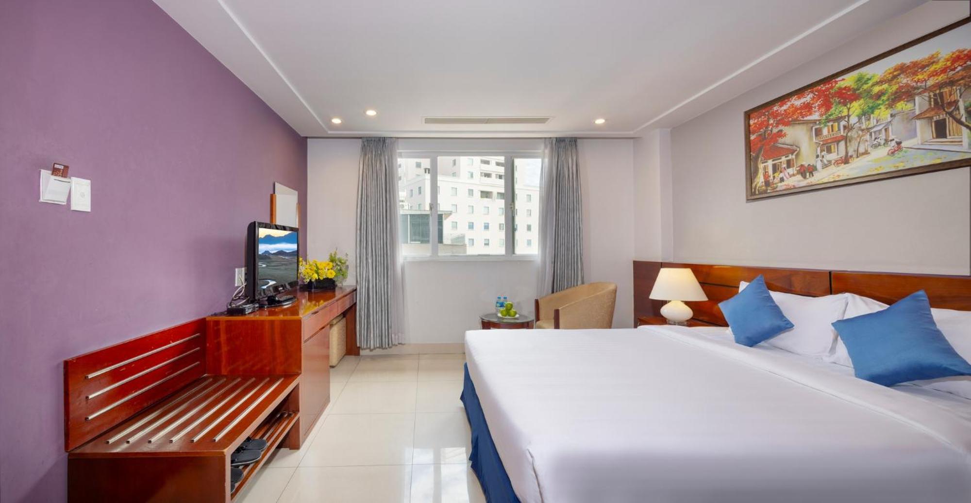 White Lotus Hotel Saigon Хошимин Экстерьер фото