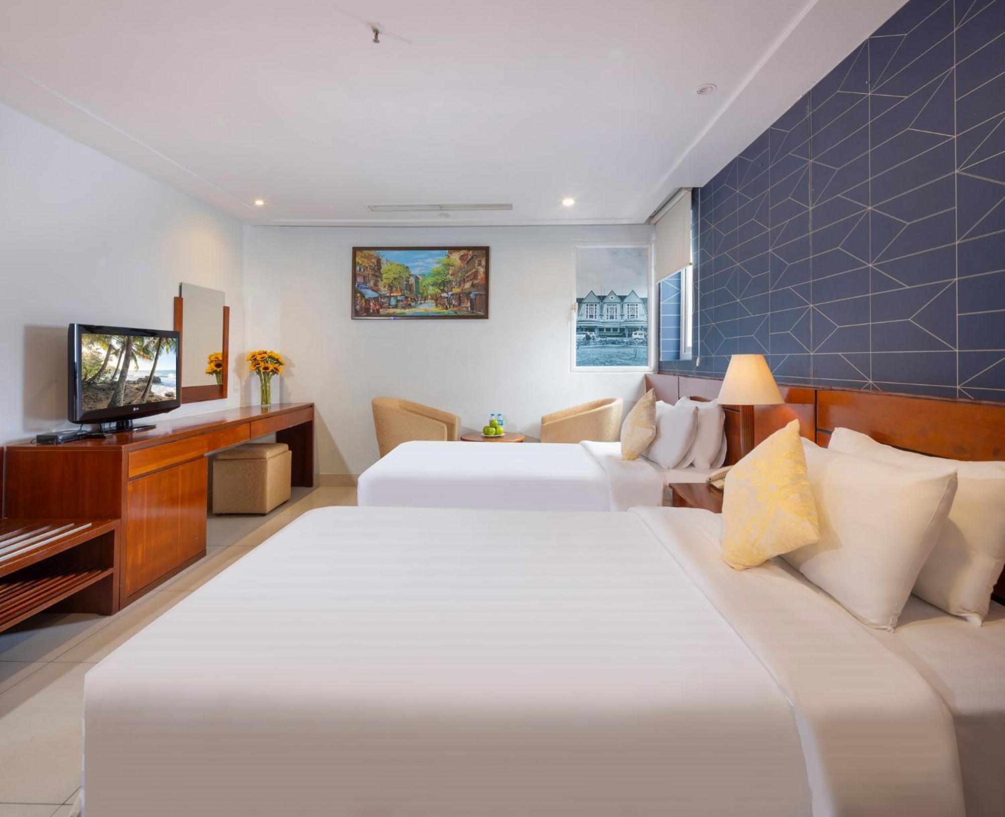 White Lotus Hotel Saigon Хошимин Экстерьер фото